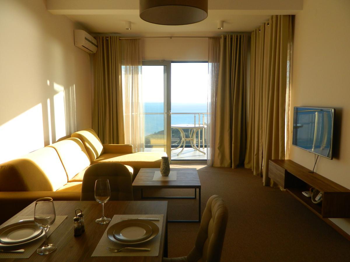 Altezza Relax Apartments Budva Bagian luar foto